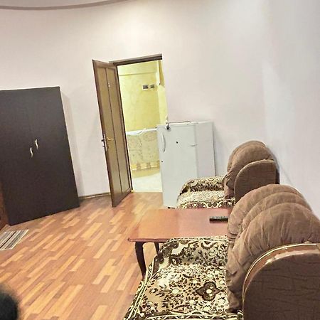 Manand Hotel Erevan Esterno foto
