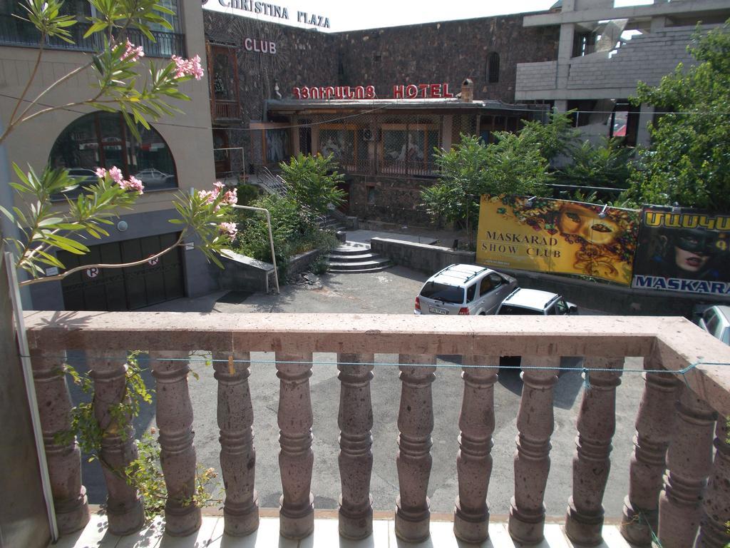 Manand Hotel Erevan Esterno foto